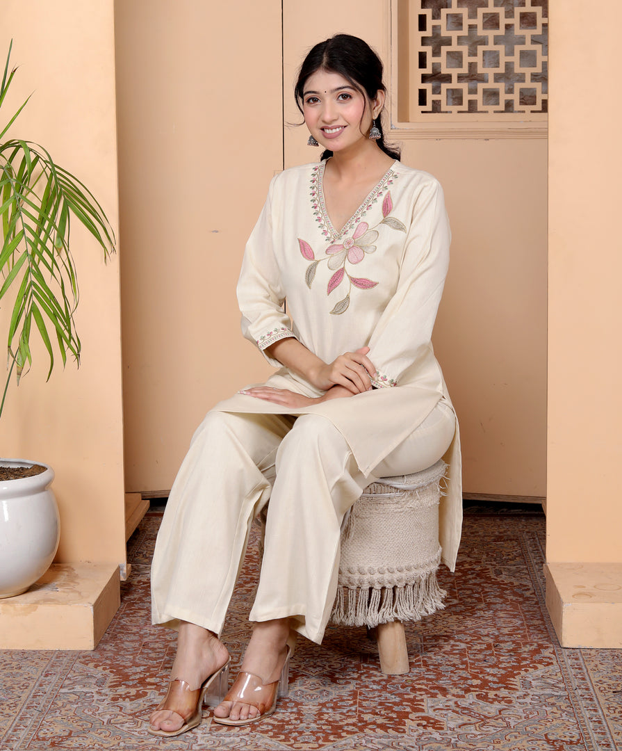 Fashionable Ethnic Stylish Floral Thread Work Co-Ord Set
