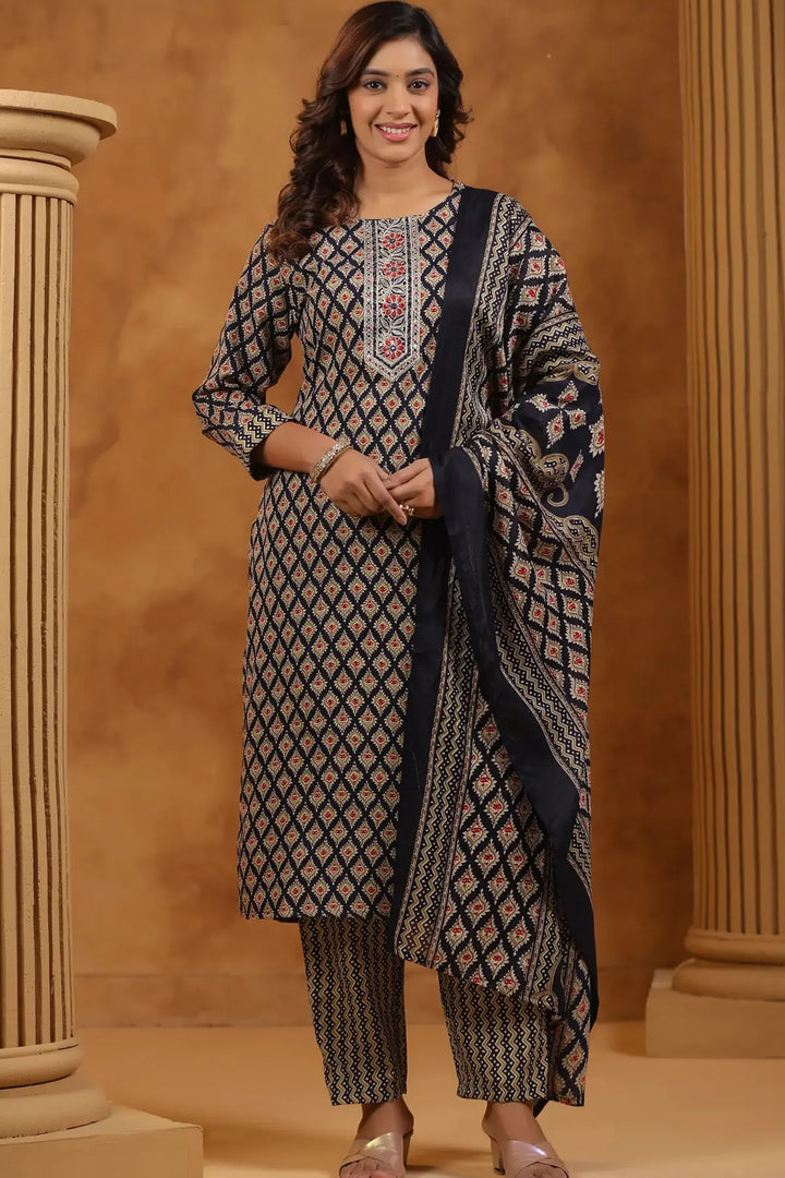 Ethnic Motifs Printed Rayon Kurta Set & Dupatta