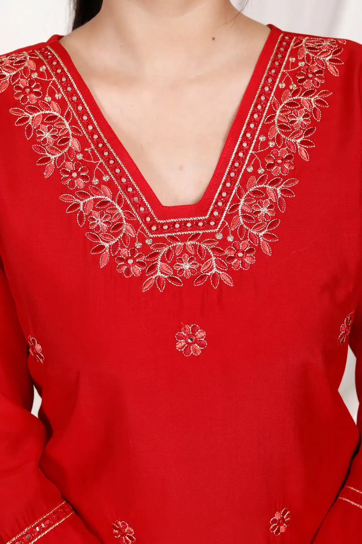 Ethnic Motifs Embroidered Straight Kurti