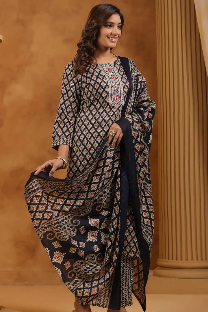 Ethnic Motifs Printed Rayon Kurta Set & Dupatta