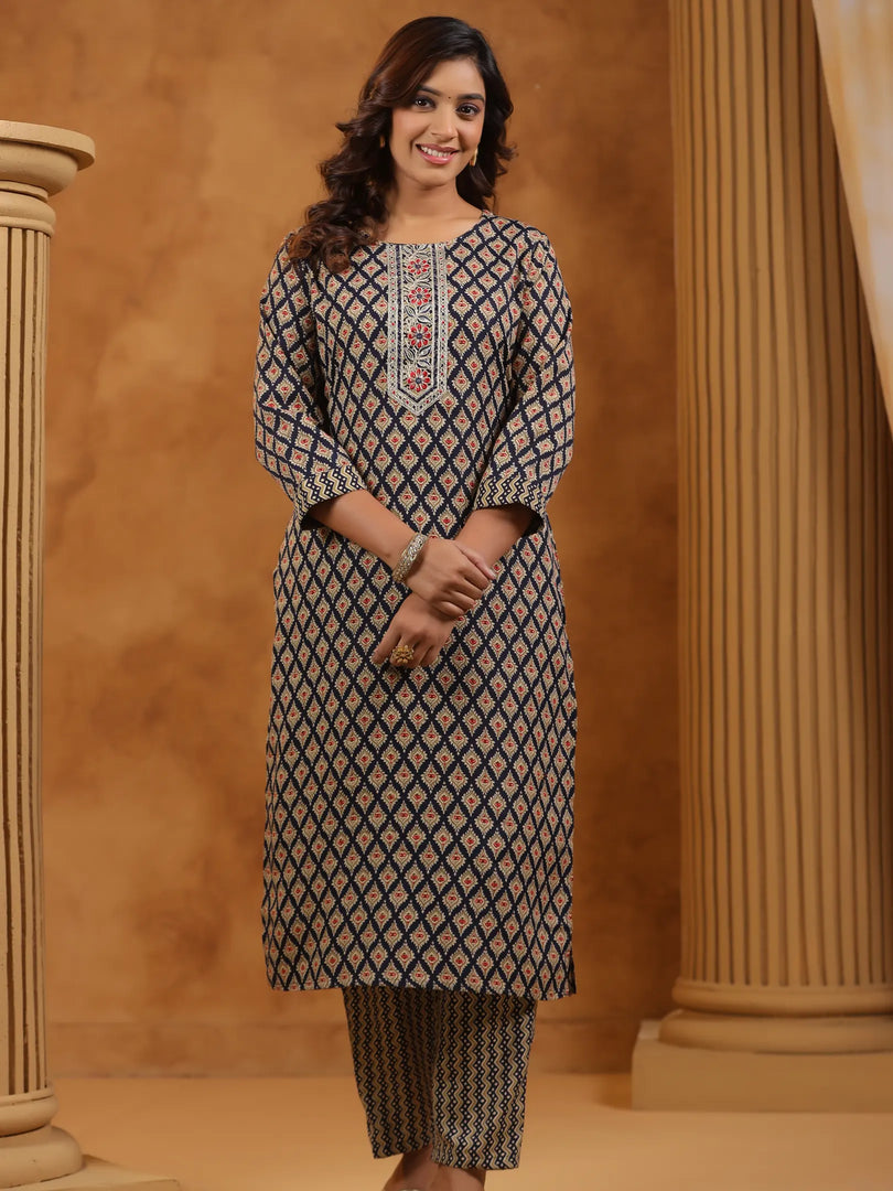 Ethnic Motifs Printed Rayon Kurta Set & Dupatta