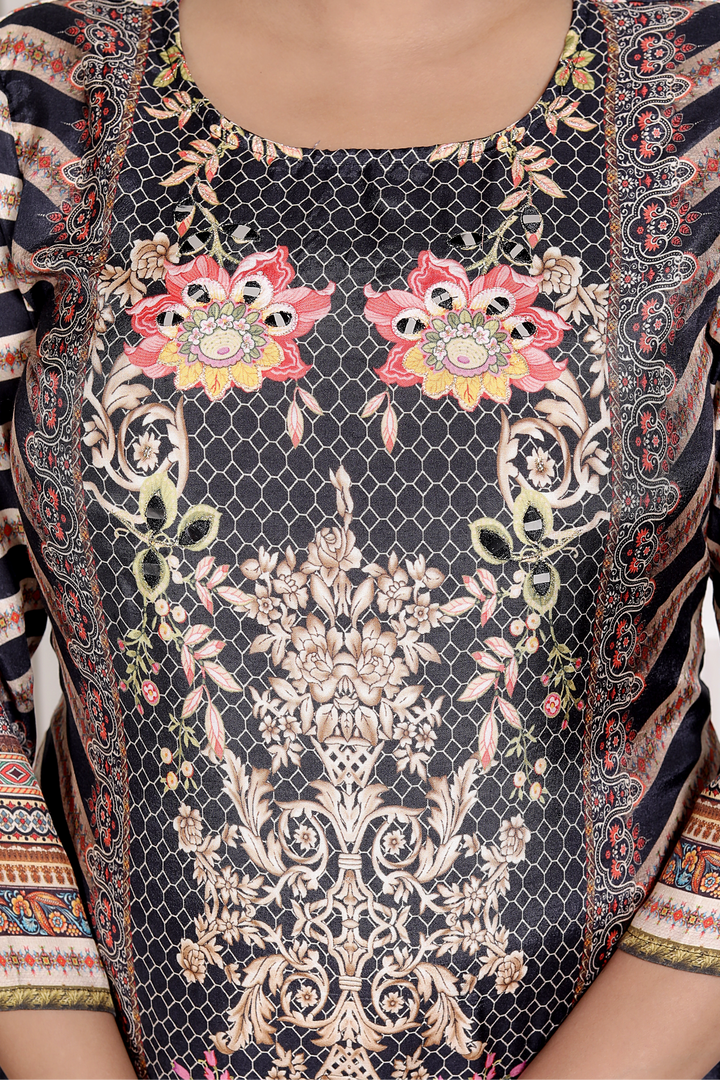 Zaraani Noir Suit Set