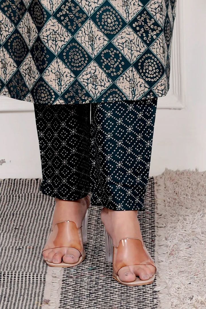 Ethnic Bandhni Print Cotton Suit Set With Dupatta