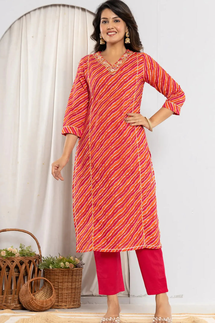 Bandhani Printed Gota Patti Regular fit Silk Suit Set 3/4 Sleeves