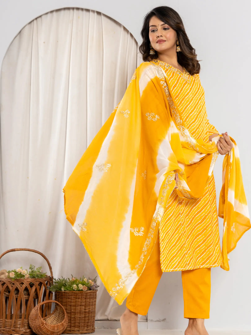 Bandhani Printed Gota Patti Regular fit Silk Suit Set 3/4 Sleeves